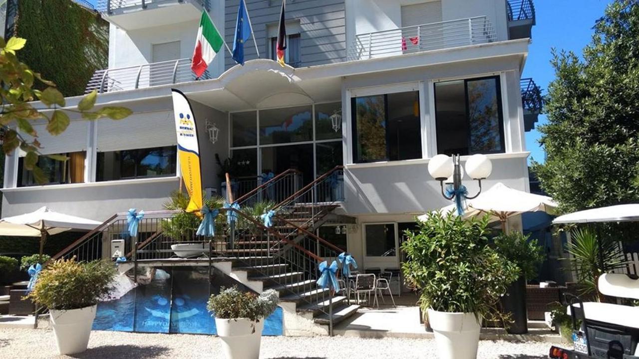 Hotel New Castle Cesenatico Ngoại thất bức ảnh
