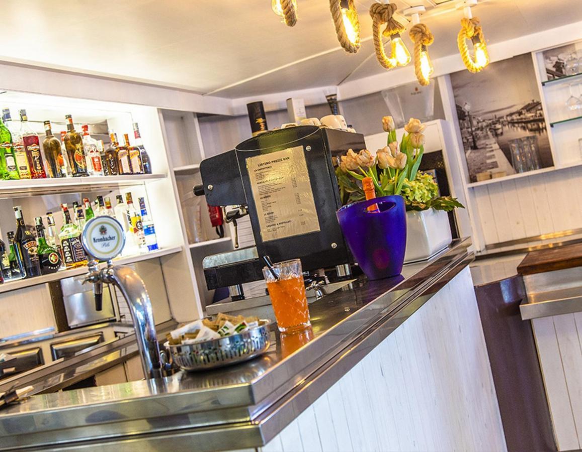 Hotel New Castle Cesenatico Ngoại thất bức ảnh
