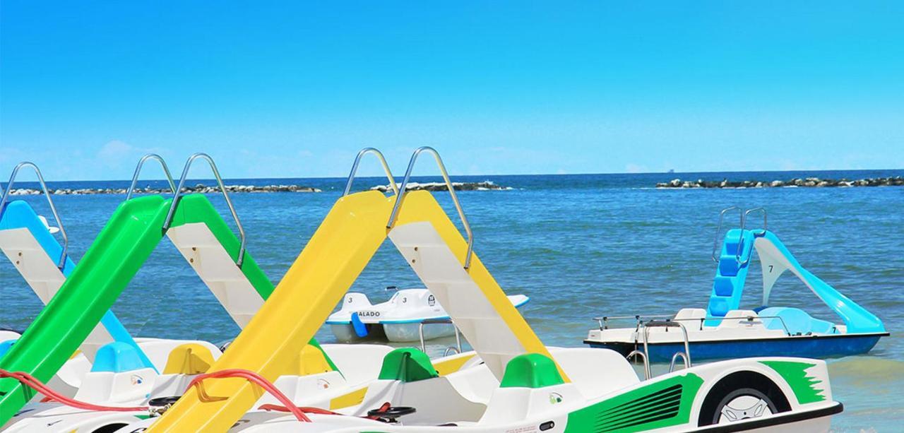 Hotel New Castle Cesenatico Ngoại thất bức ảnh